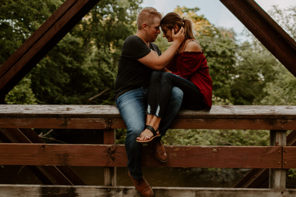 Sweet midwestern engagement session